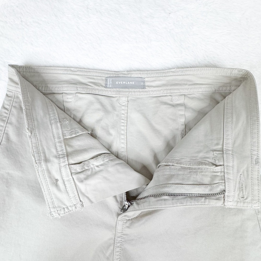 Everlane Lightweight Wide Leg Crop Chino Pants Size 2 Sand Khaki NWT - Picture 3 of 10